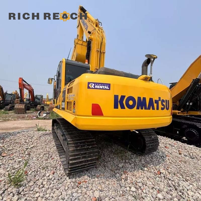 Bucket attachment of a 2018 Komatsu PC200 excavator for $25,000